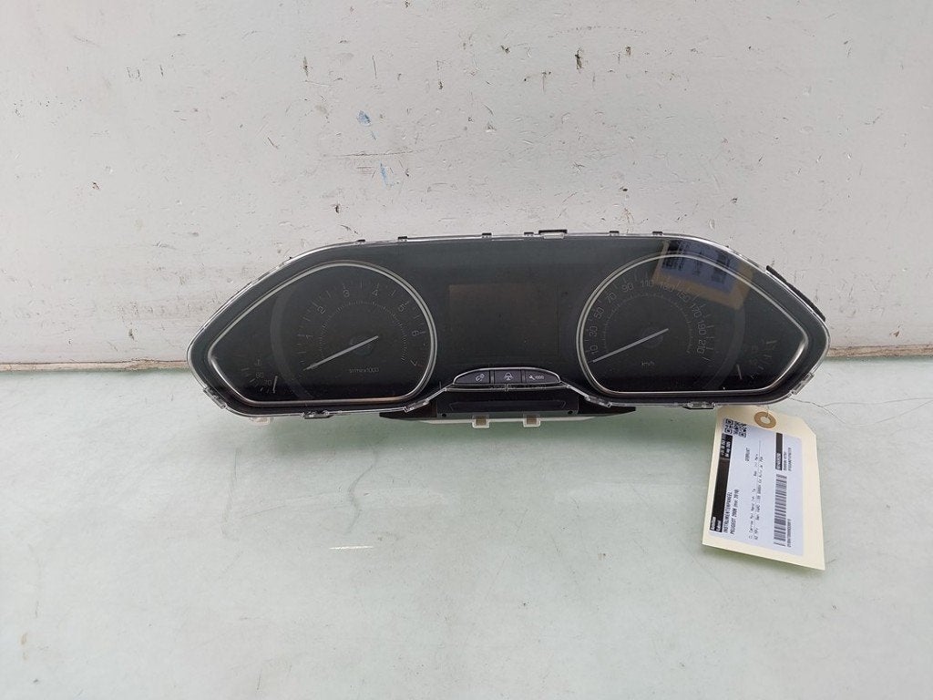COCKPIT 2008 (CU) (|9814039580|9813872980|9822703680|), Gebruikt, Peugeot
