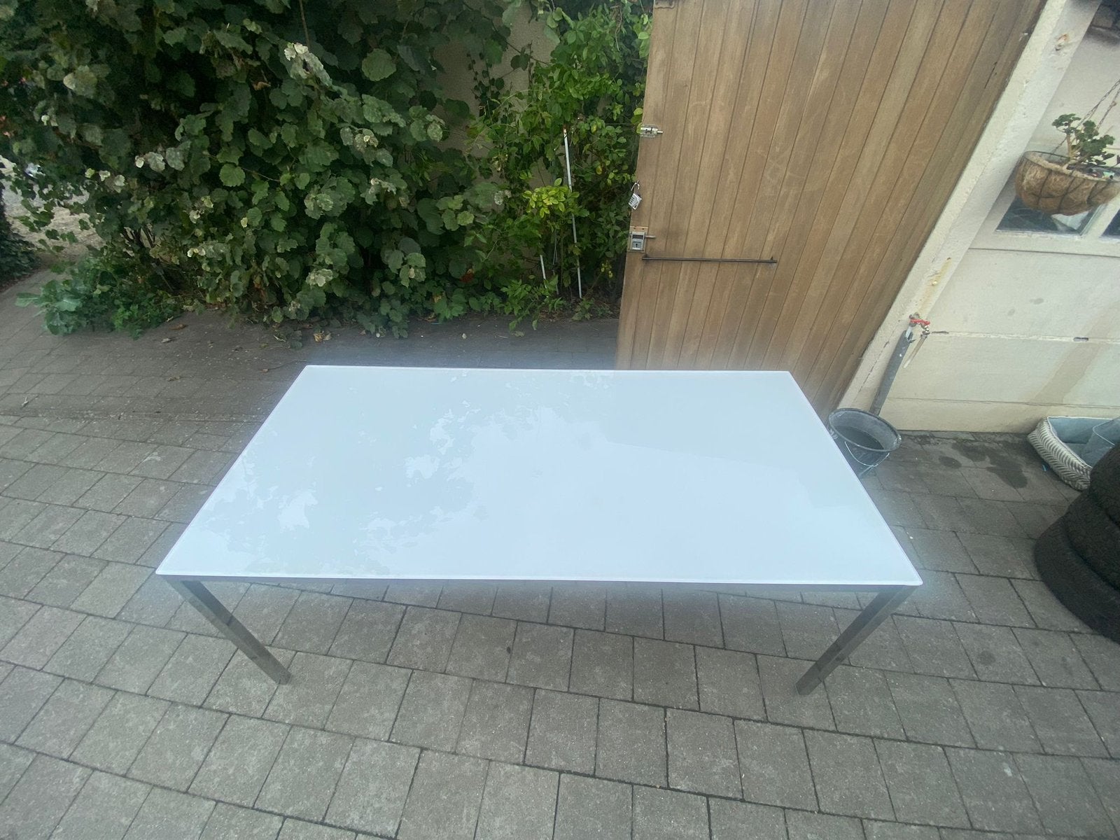 Glazentafel met ijzer poten, Enlèvement, Comme neuf