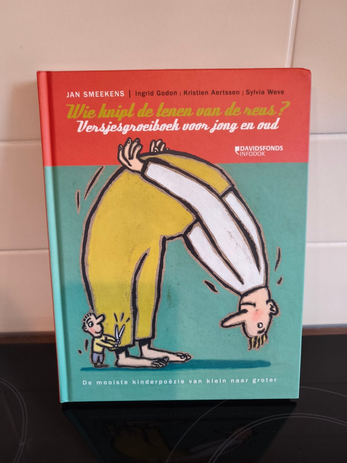 Jan Smeekens - Wie knipt de tenen van de reus?, Boeken, Kinderboeken | Jeugd | onder 10 jaar, Ophalen of Verzenden