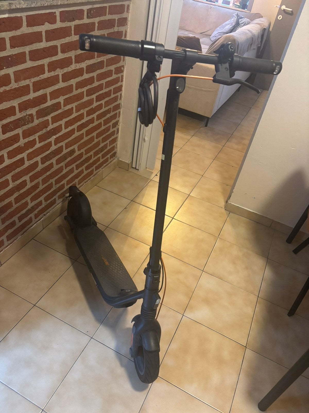 Elektrische step F2 pro ninebot!! RYDT MOMENTEEL NIET!!, Fietsen en Brommers, Steps, Ophalen, Gebruikt, Elektrische step (E-scooter)
