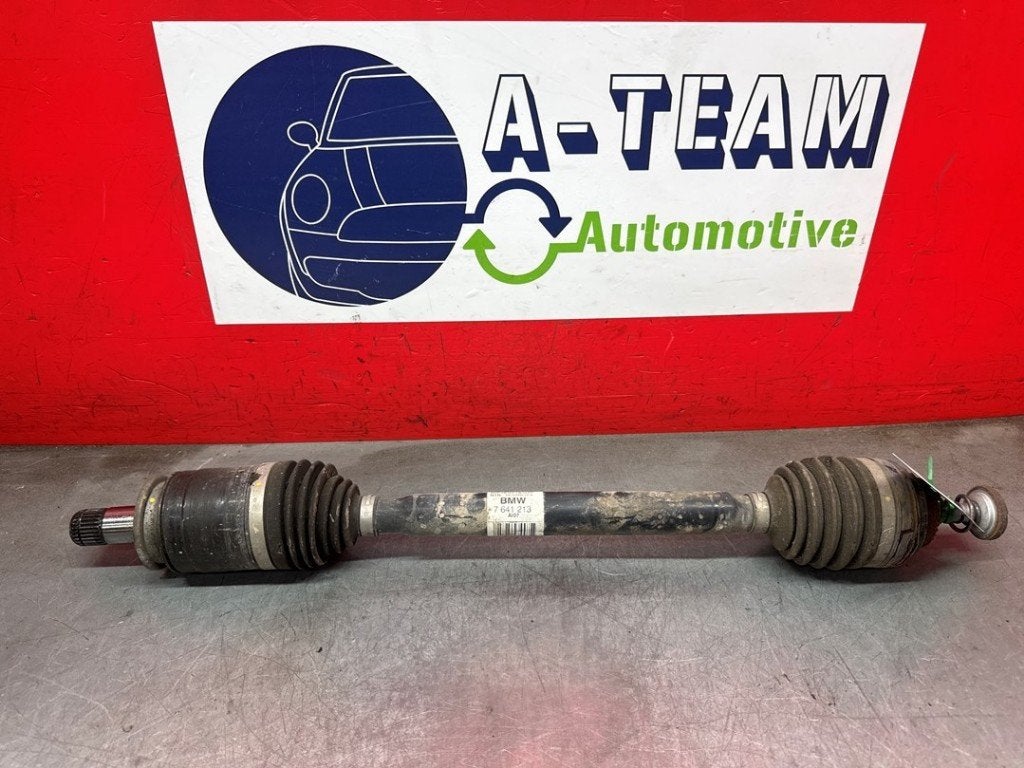 AANDRIJFAS LINKS ACHTER ABS BMW i3 (I01) (|7641213|), Gebruikt, BMW, Petuelring 130
80809  München, DE, Bayerische Motoren Werke AG