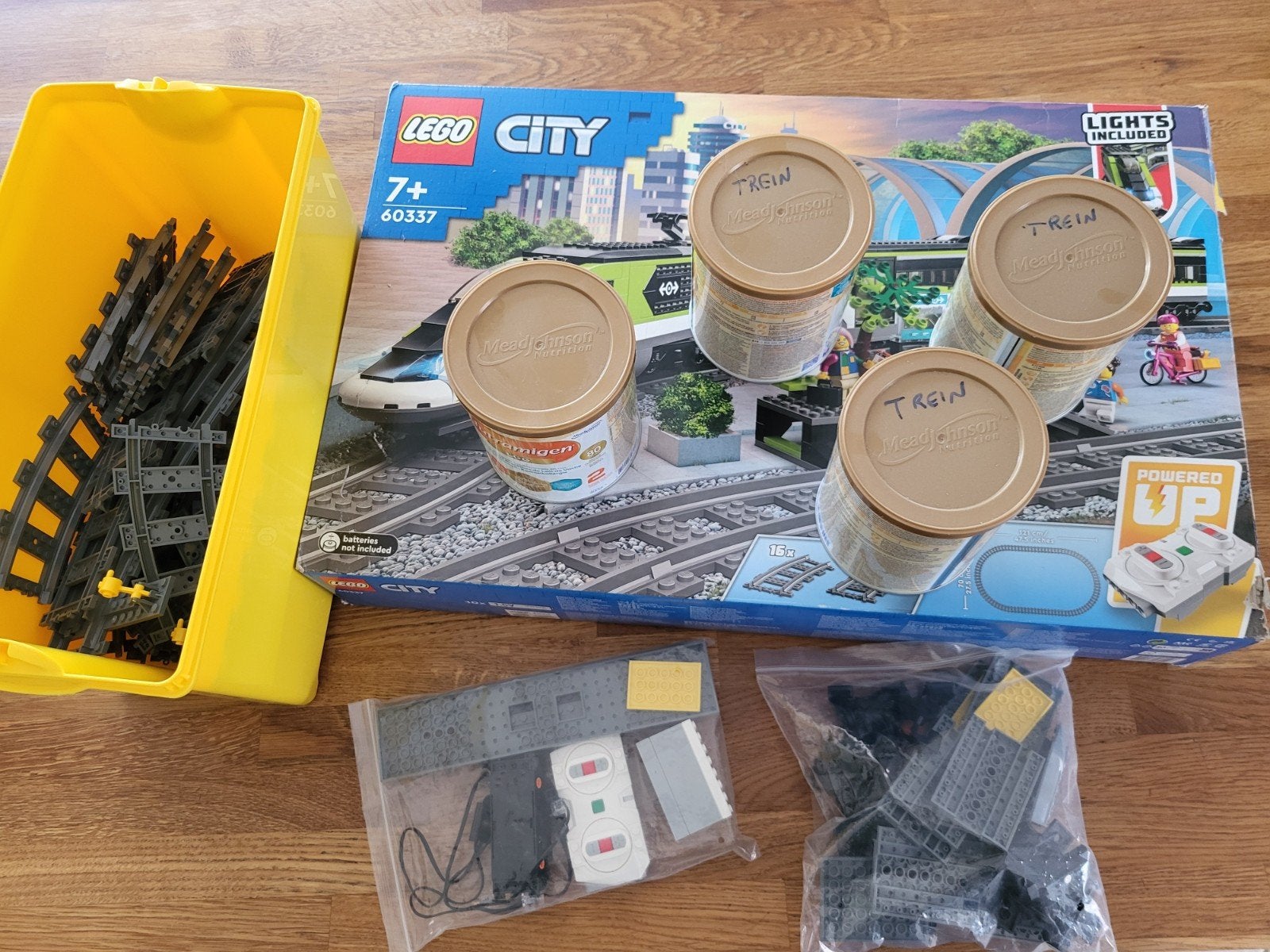 Lego city trein 60337 en opbergdoos lego, Kinderen en Baby's, Speelgoed | Duplo en Lego, Lego, City, Ophalen