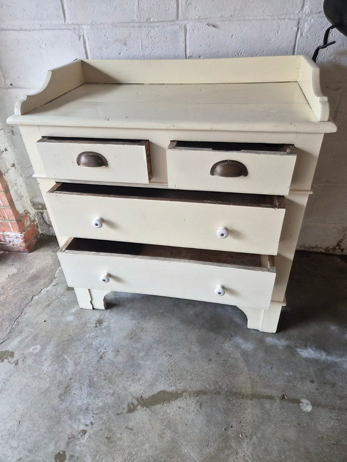 petite  lingere tres belle, Maison & Meubles, Enlèvement