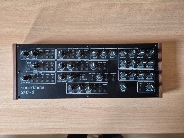 Soundforce sfc 5 : dedicated prophet 5 midi controller, Muziek en Instrumenten, Midi-apparatuur, Ophalen