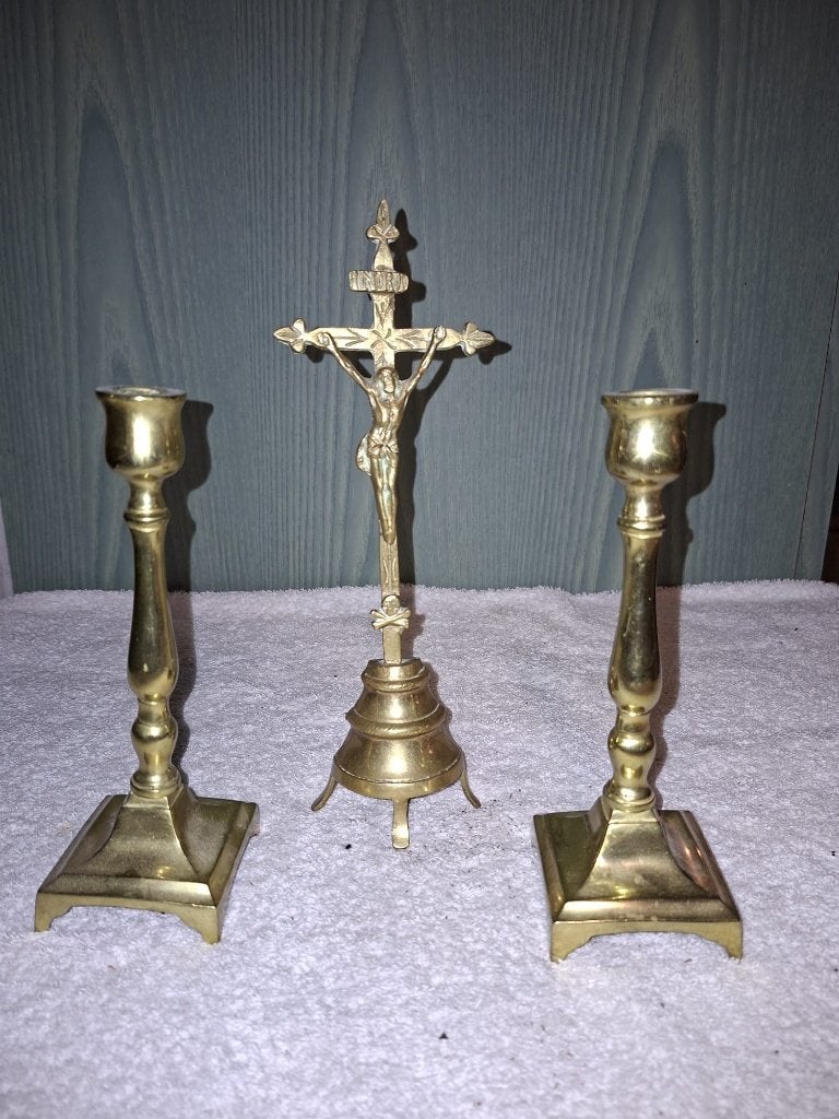 2 bronzen kandelaars met kruis, begin 1900, Enlèvement ou Envoi