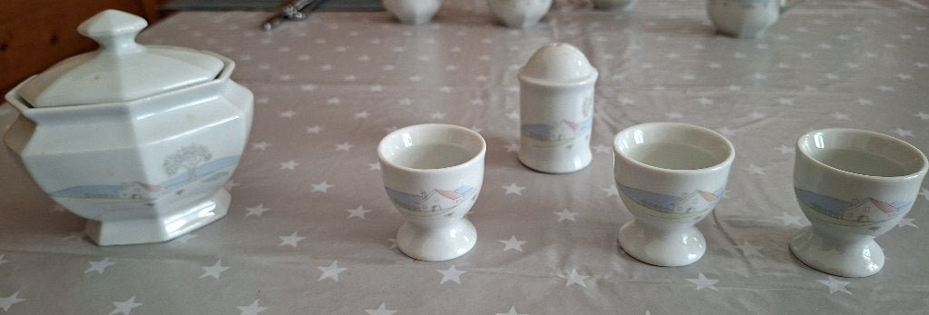 3 cocotiers, 1 sucrier et 1 salière. Philippe Deshoullères., Enlèvement, Comme neuf, Porcelaine