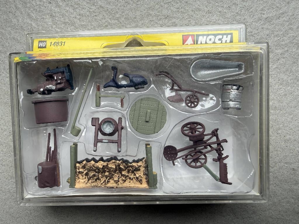 4 ACCESSOIRES DE DÉCORATION POUR H0, Neuf, Analogique, Enlèvement ou Envoi, Autres types