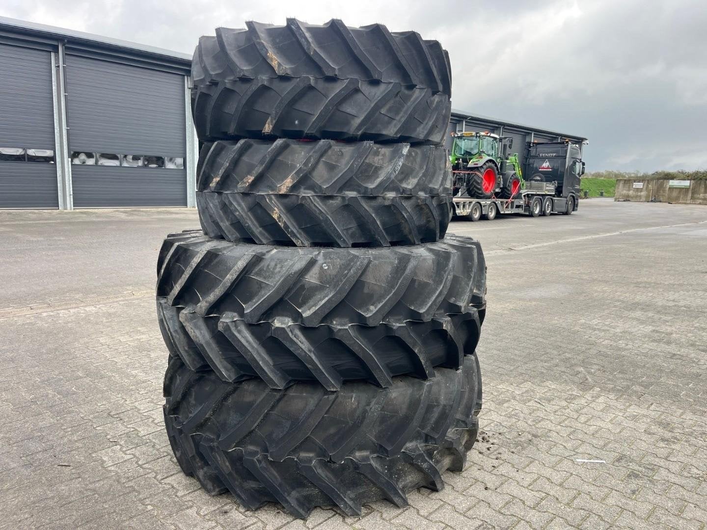 Trellenborg 480/65- R 28- 600/65- R 38 WG4556, Zakelijke goederen, Overige merken