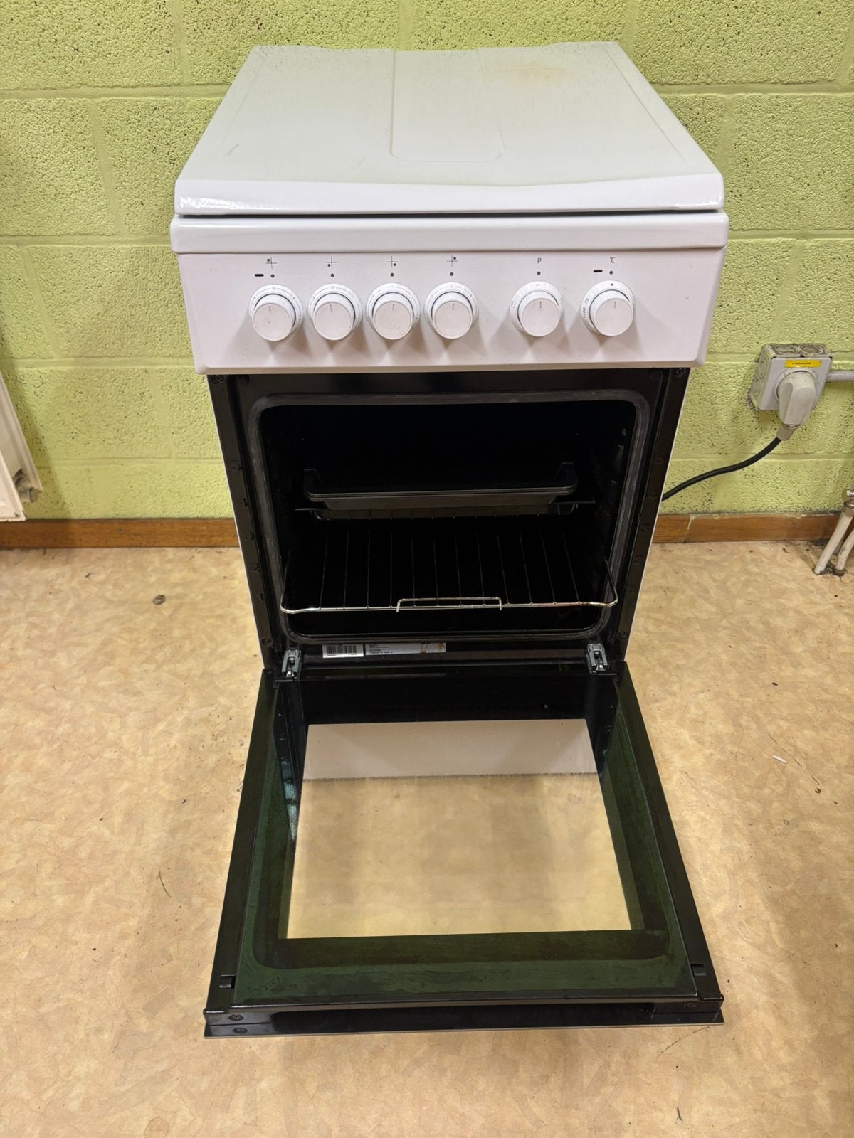 Elektrisch vuur met oven, Elektronische apparatuur, Ophalen, 4 kookzones, Zo goed als nieuw, Vrijstaand