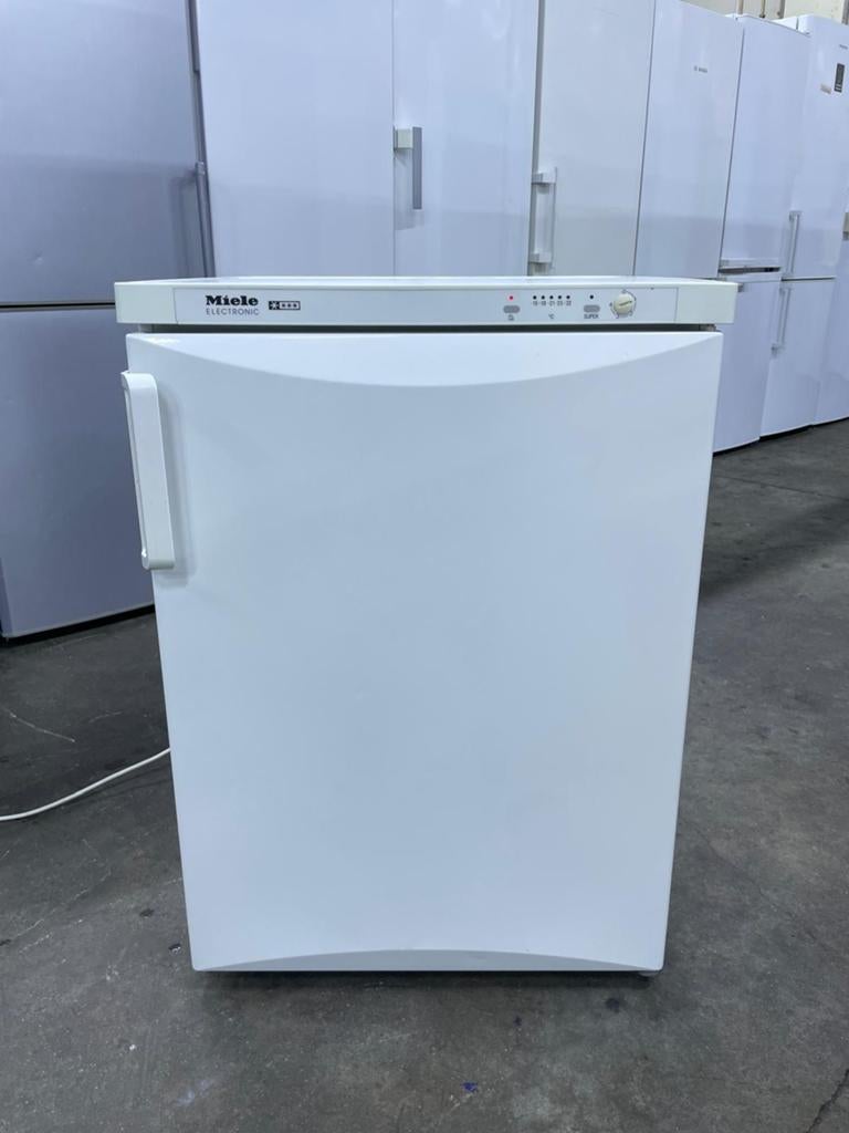 Diepvries Miele A+ met GARANTIE, Elektronische apparatuur, Vriezers en Diepvrieskisten, Ophalen of Verzenden, Zo goed als nieuw