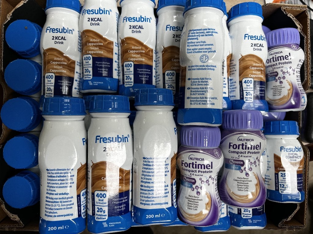 55tal flesjes fresubin en fortimel, Diversen, Ophalen