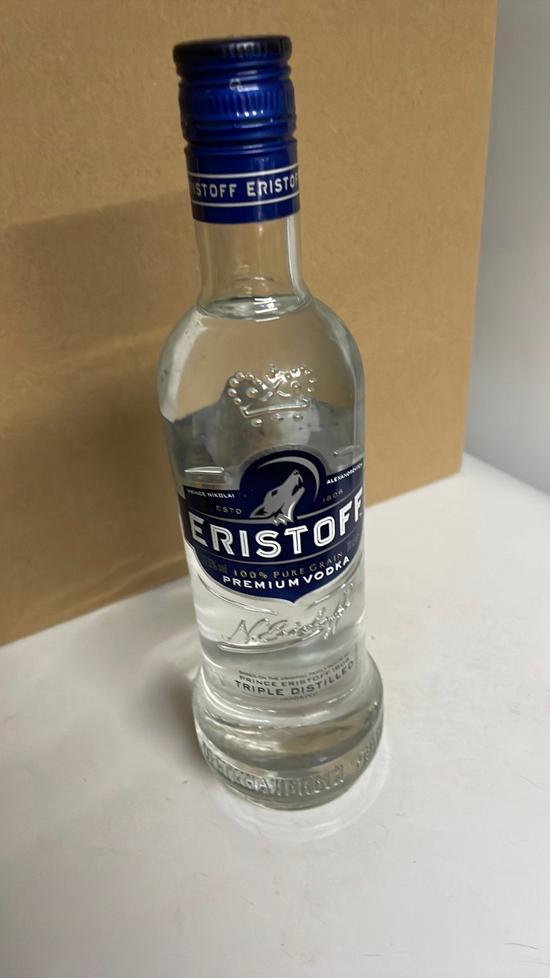 Eristoff premium vodka, Ophalen