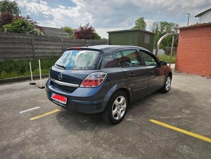 Opel Astra 1.4 LEZ 2031 87000km prête a immatriculé, Achat, Autres couleurs, Noir, 5 portes