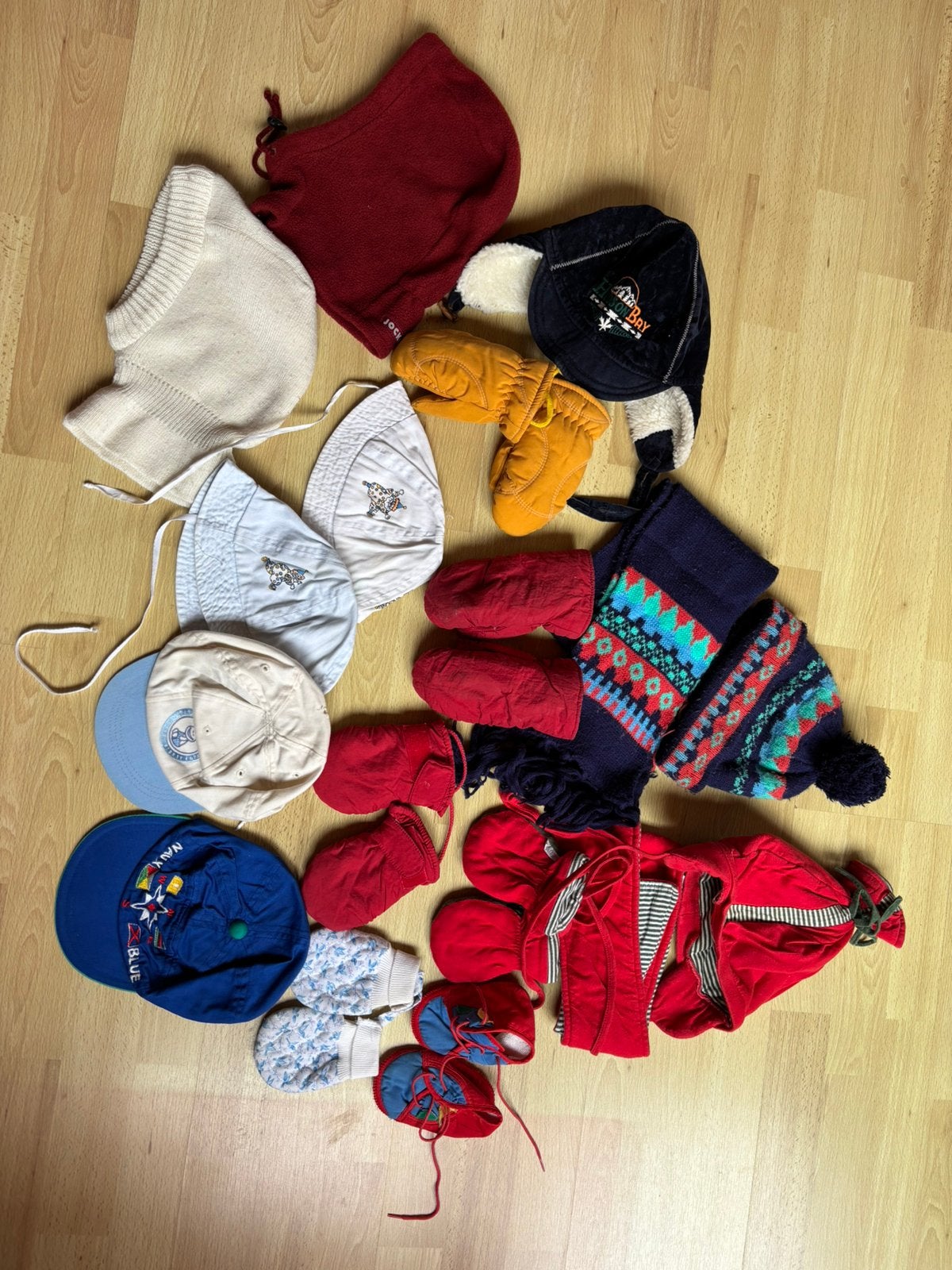 Bonnet, écharpe, gants/chapeaux d'été/casquette, Enlèvement, Comme neuf, Bonnet