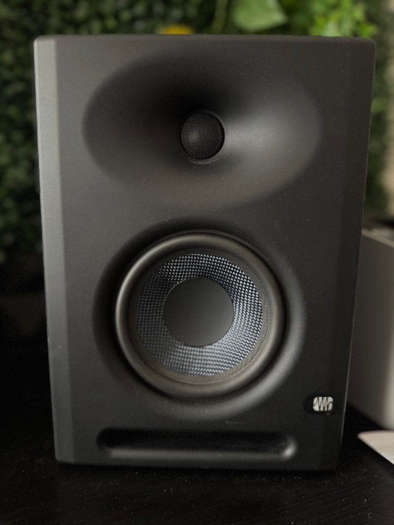 Presonus ERIS E5 XT + Focusrite monitorluidspreker, AUX-ingang, Ophalen, Zo goed als nieuw, Studiomonitor
