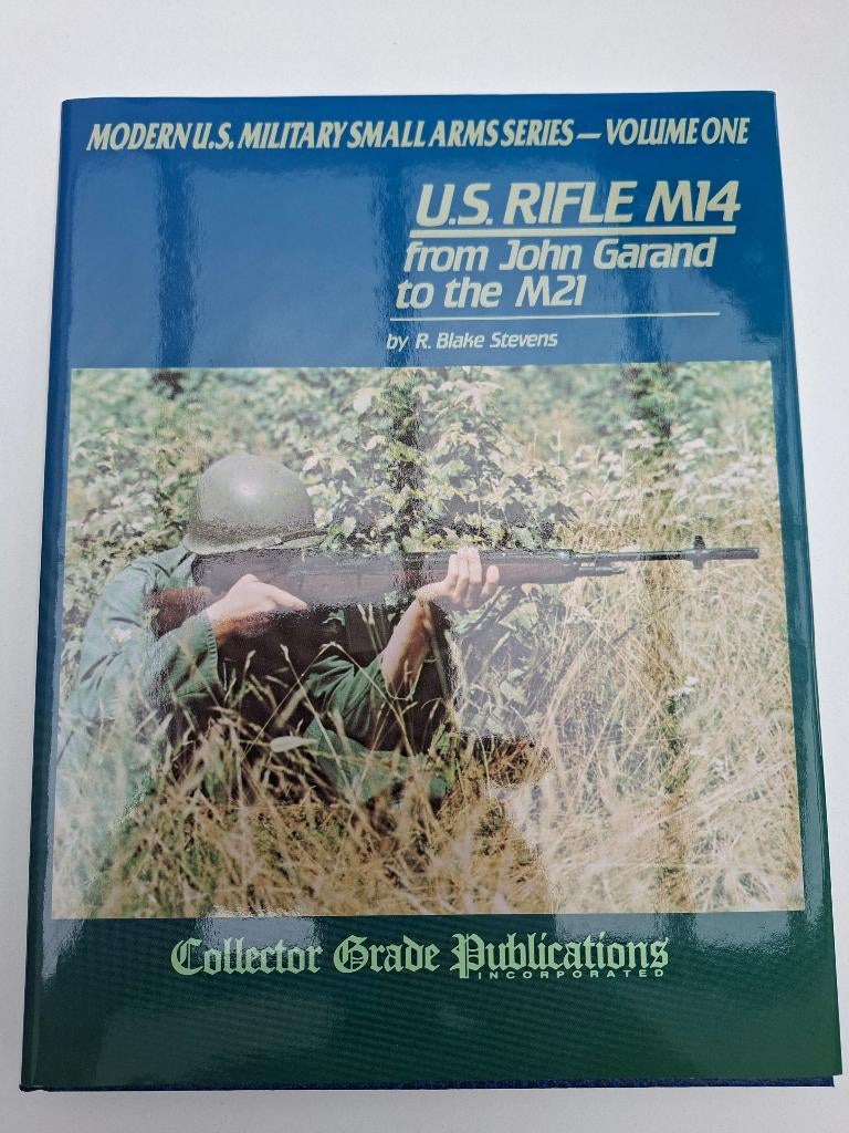 Boek US rifle M14 from Garand to M21 Stevens, Collections, Enlèvement ou Envoi, Autres, Livre ou Revue