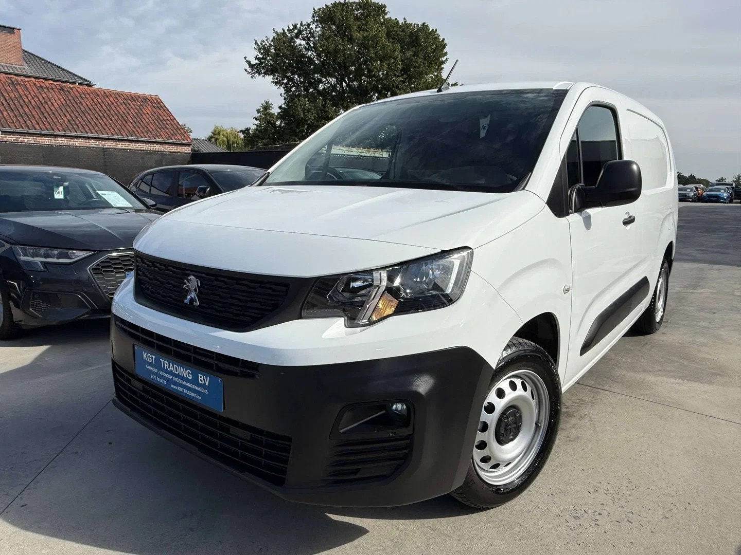 Peugeot Partner 1.5 BLUEHDI 102PK L2 CARPLAY NAVIGATIE BLUET, Auto's, Stof, Gebruikt, 4 cilinders, Wit