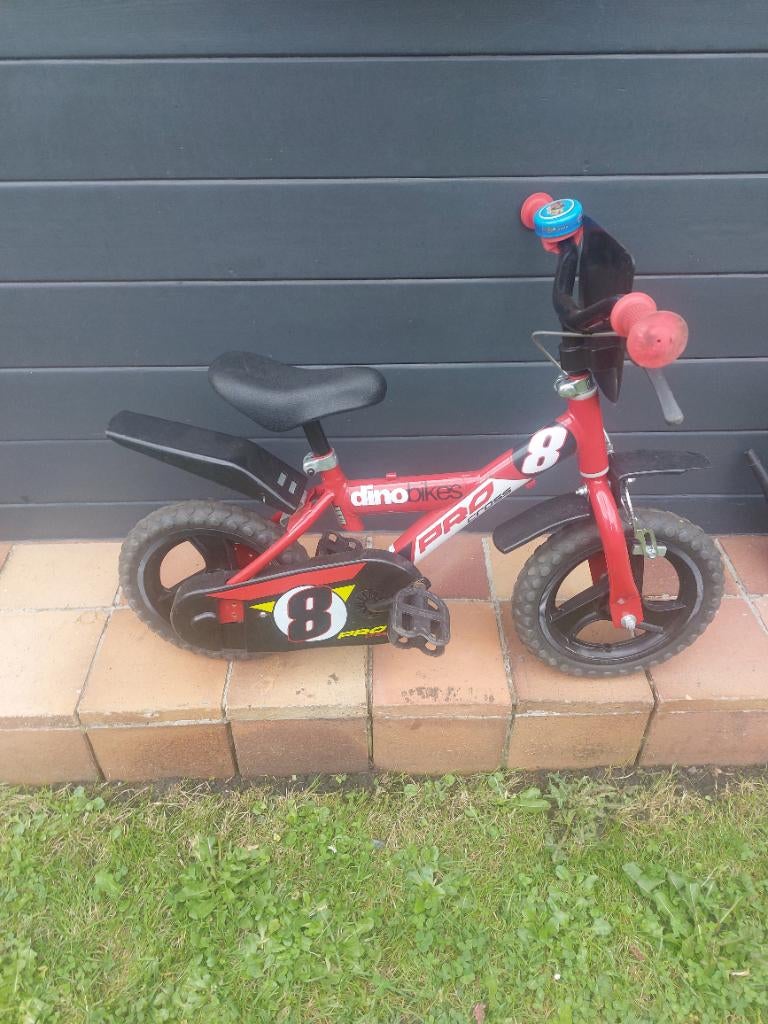 Kleine fiets, Fietsen en Brommers, Ophalen of Verzenden, Zo goed als nieuw, Zijwieltjes