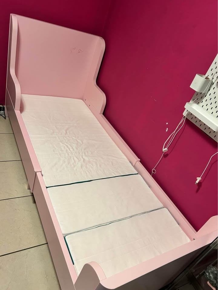 Ikea Busunge, Meegroeibed/Uitschuifbaar bed, Ophalen, Zo goed als nieuw