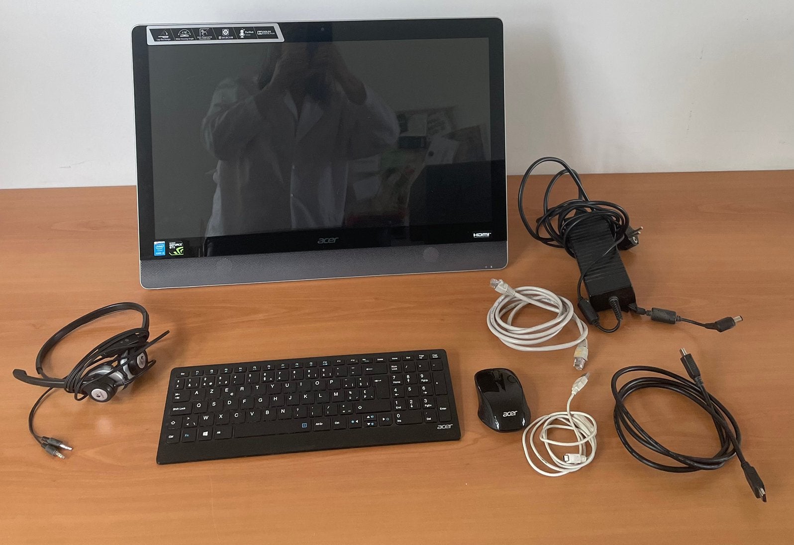 Acer Aspire U5-620 All-in-One Touchscreen PC – Complete set, Ophalen