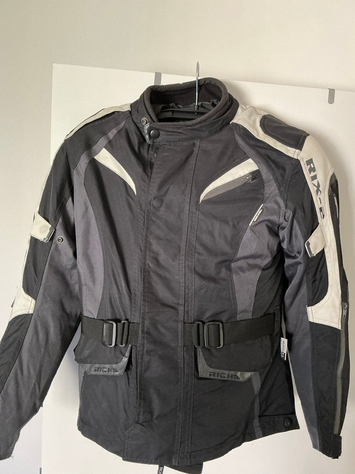 Dames Motorpak richa, Ophalen, Dames