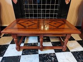 Table de salon en chêne rouge et marqueterie, Maison & Meubles, 100 à 150 cm, Moins de 50 cm, Enlèvement, Utilisé