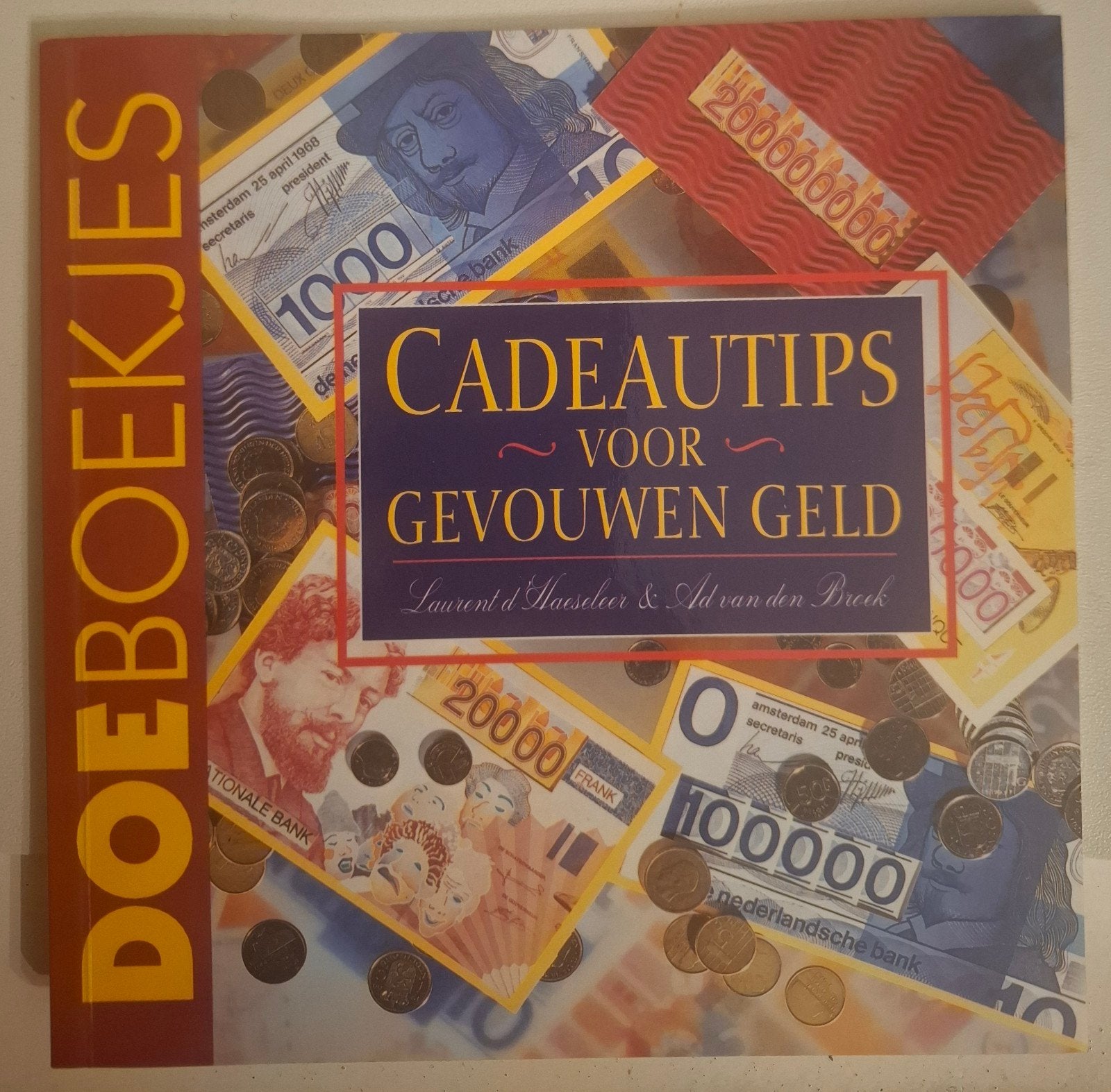 Boek met geld-cadeautips, Ophalen