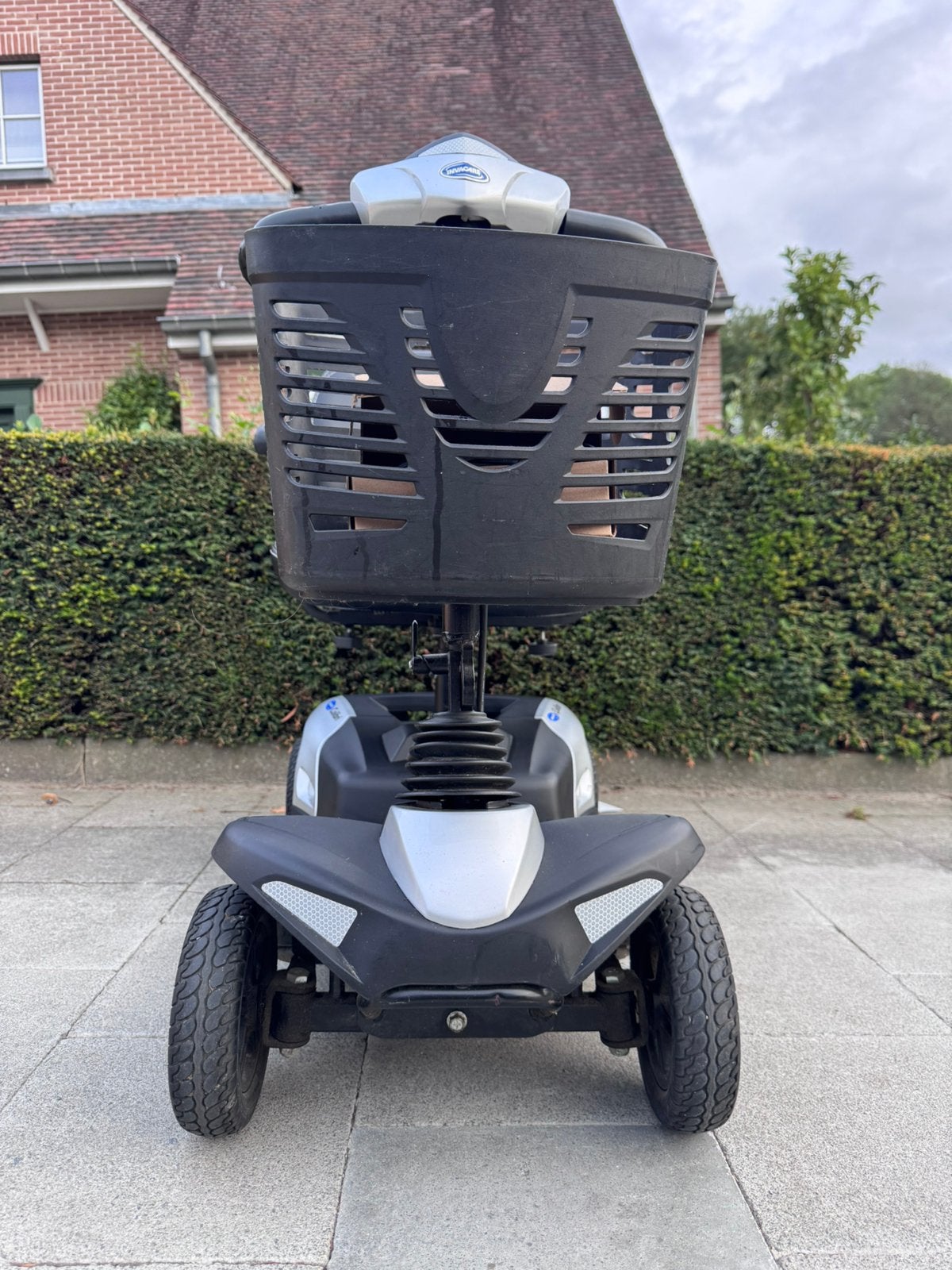 Voiturette électrique Invacare Colibri pliable - ÉTAT NEUF, Enlèvement ou Envoi, Pliant, Comme neuf, Fauteuil roulant électrique