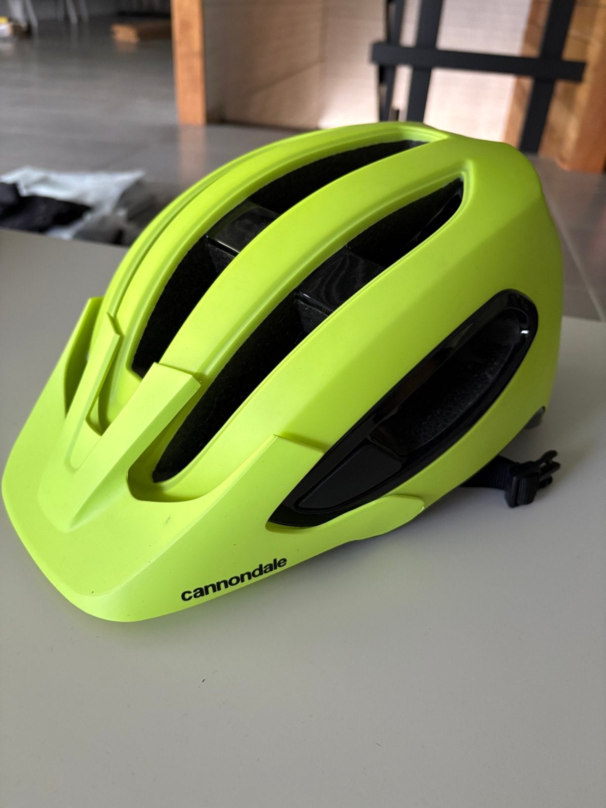 Helm cannondale, Enlèvement, Neuf
