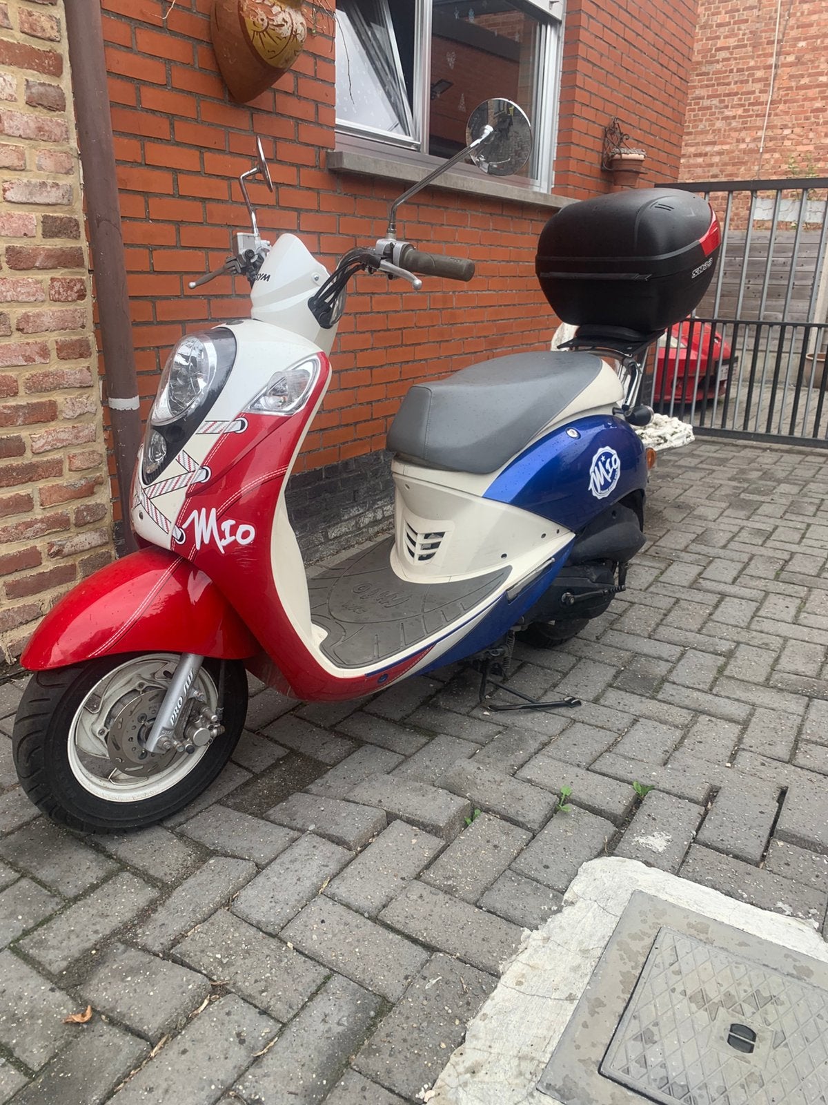 Sym mio kl B in goede staat, Fietsen en Brommers, Scooters | SYM, Zo goed als nieuw, Mio, Ophalen