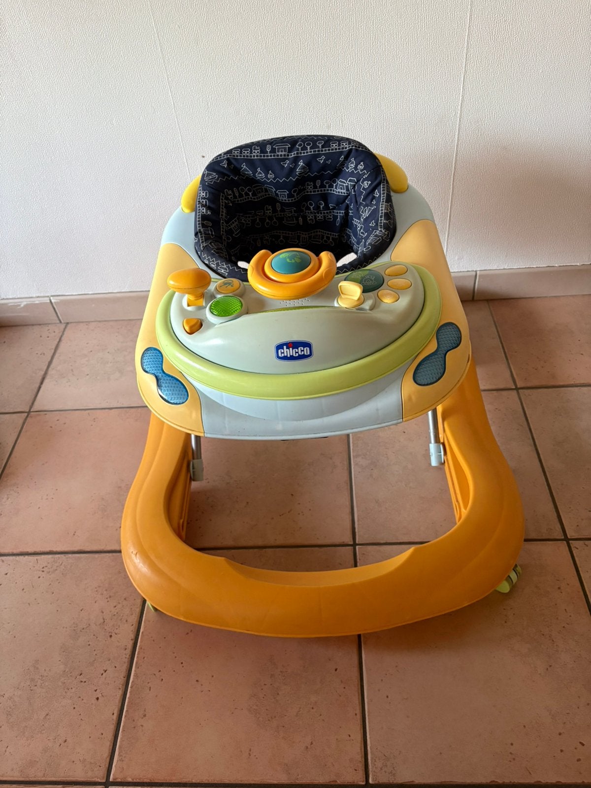 Loopstoeltje babywalker van Chicco, Kinderen en Baby's, Ophalen, Gebruikt