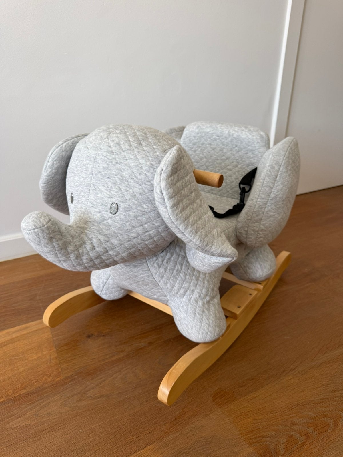 Elephant à Bascule Tembo Nattou, Enfants & Bébés, Enlèvement, Comme neuf