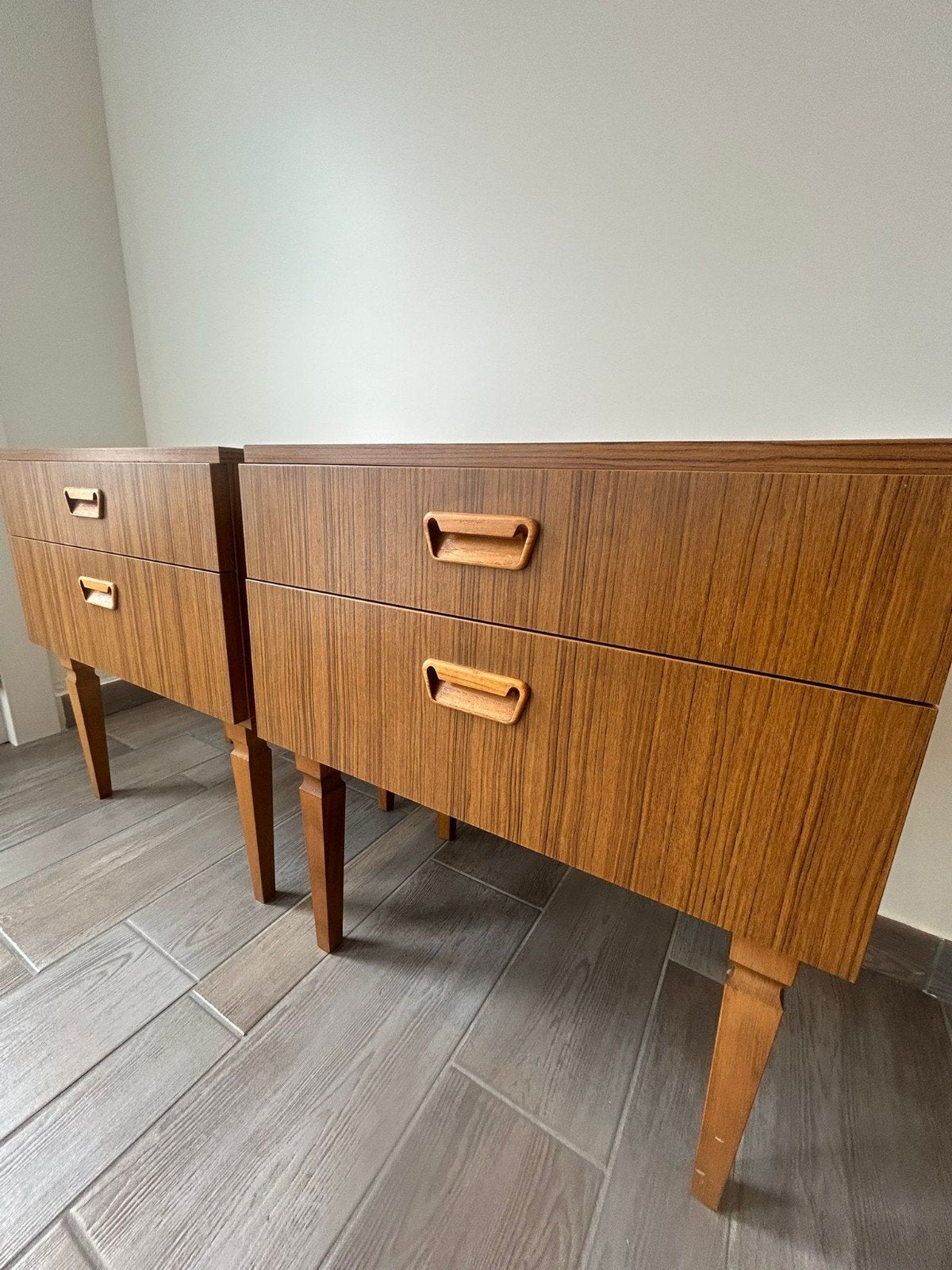 Set vintage retro nachtkastjes, Huis en Inrichting, Ophalen, 50 tot 100 cm, Zo goed als nieuw, 25 tot 50 cm
