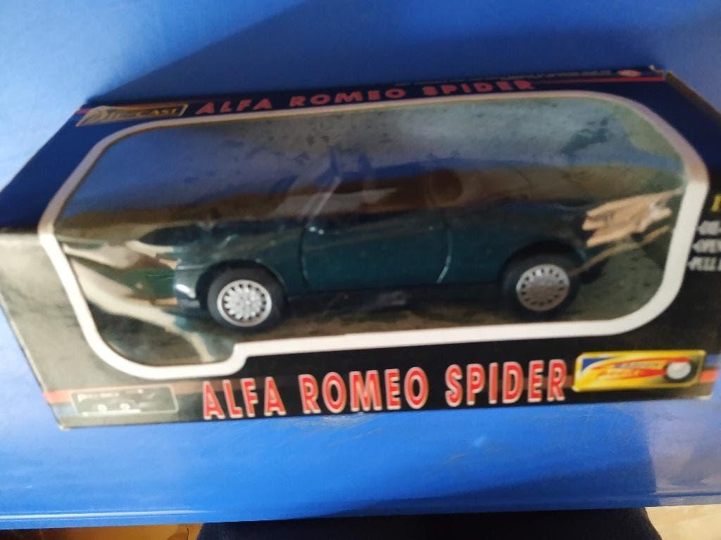 alfa romeo spider auto op schaal 1/32 , nieuw van diecast, Enlèvement ou Envoi, Neuf, Voiture