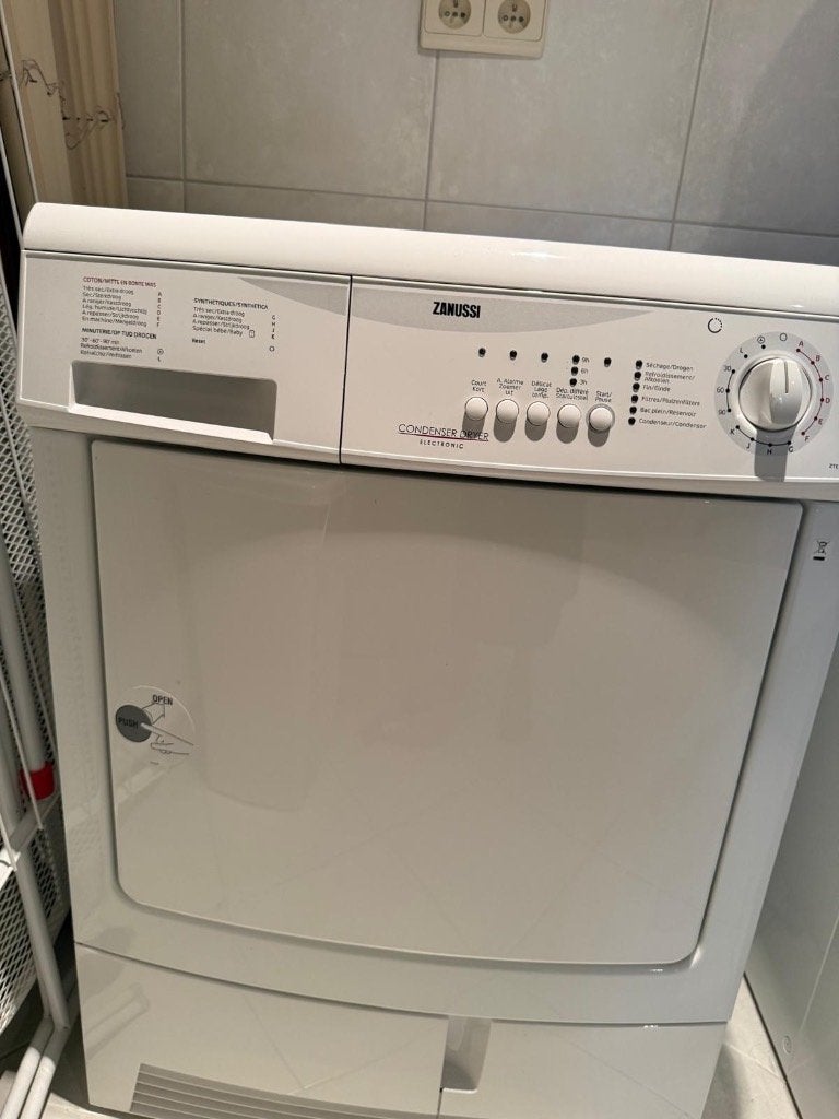 Séchoir à condensation Zanussi, Enlèvement, Utilisé, Séchoir