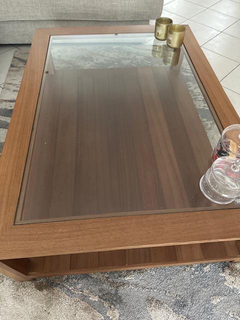 Grote salon tafel 1.20 op 90 cm, Ophalen, Zo goed als nieuw