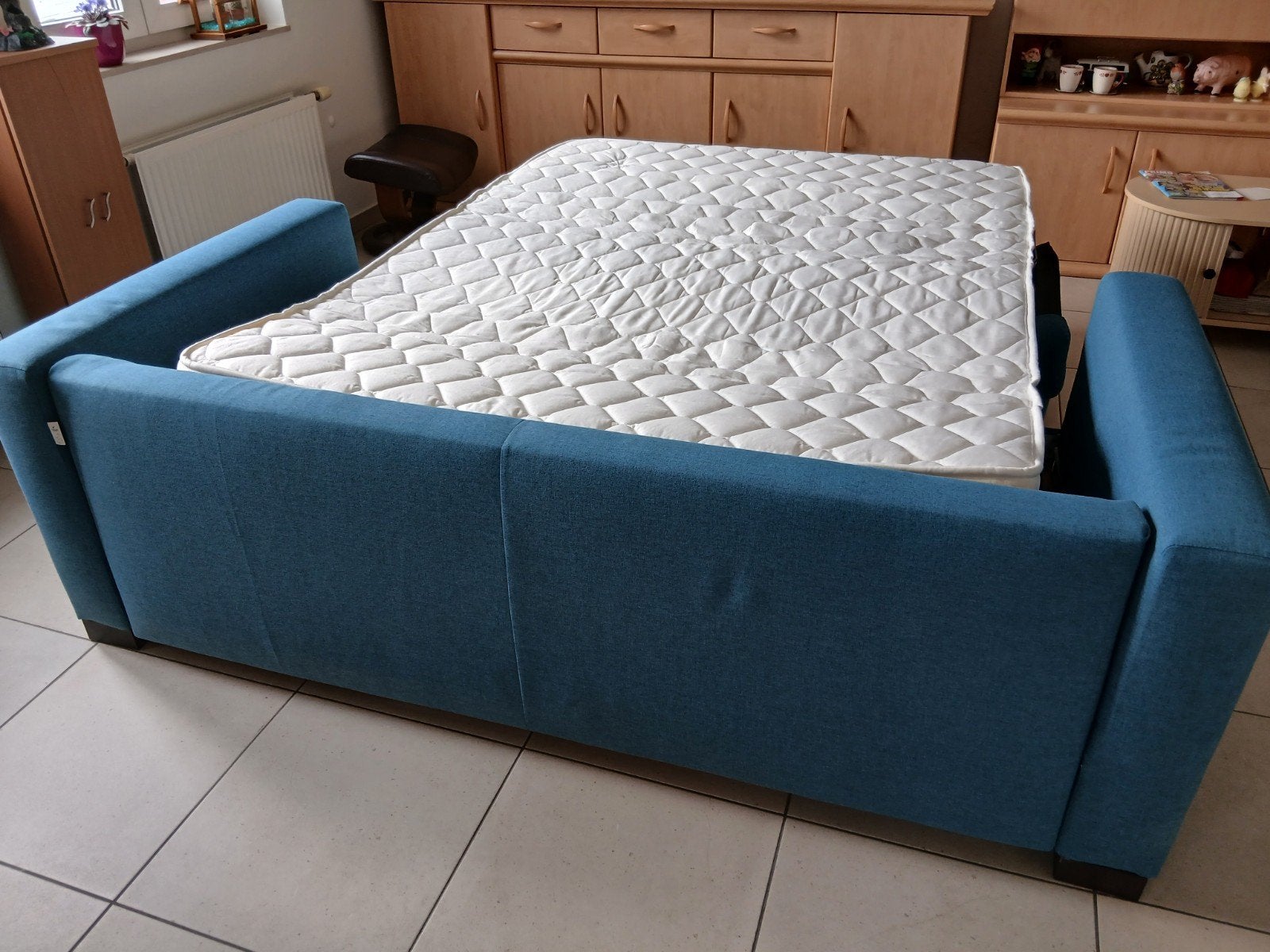 TRÈS BEAU CANAPÉ-LIT EN TISSU BLEU EN PARFAIT ÉTAT, Antiquités & Art, Enlèvement