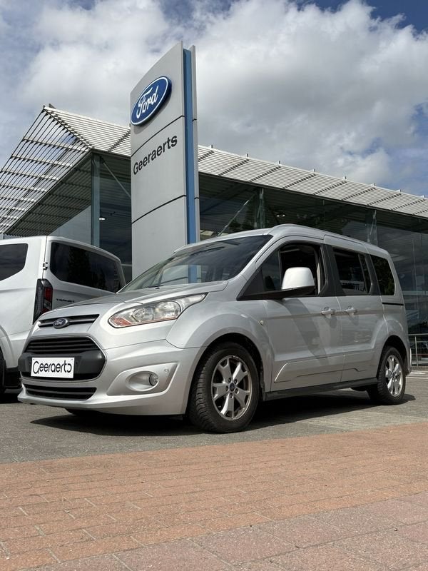 Ford Tourneo Connect EcoBoost Titanium, Auto's, Ford, Voorwielaandrijving, Euro 5, Gebruikt, Zwart