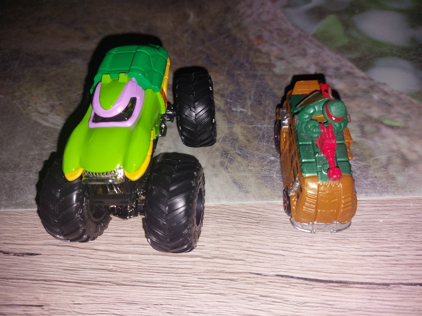 2 TMNT voertuigen, Ophalen, Zo goed als nieuw