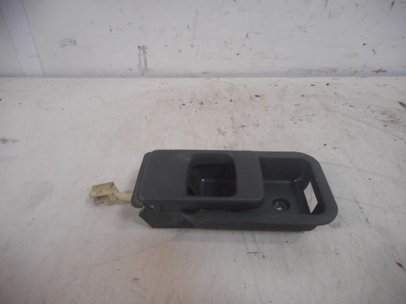 POIGNEE INTERIEURE AVANT GAUCHE Volvo 440 (01-1988/12-1996), Utilisé, Gauche, Volvo