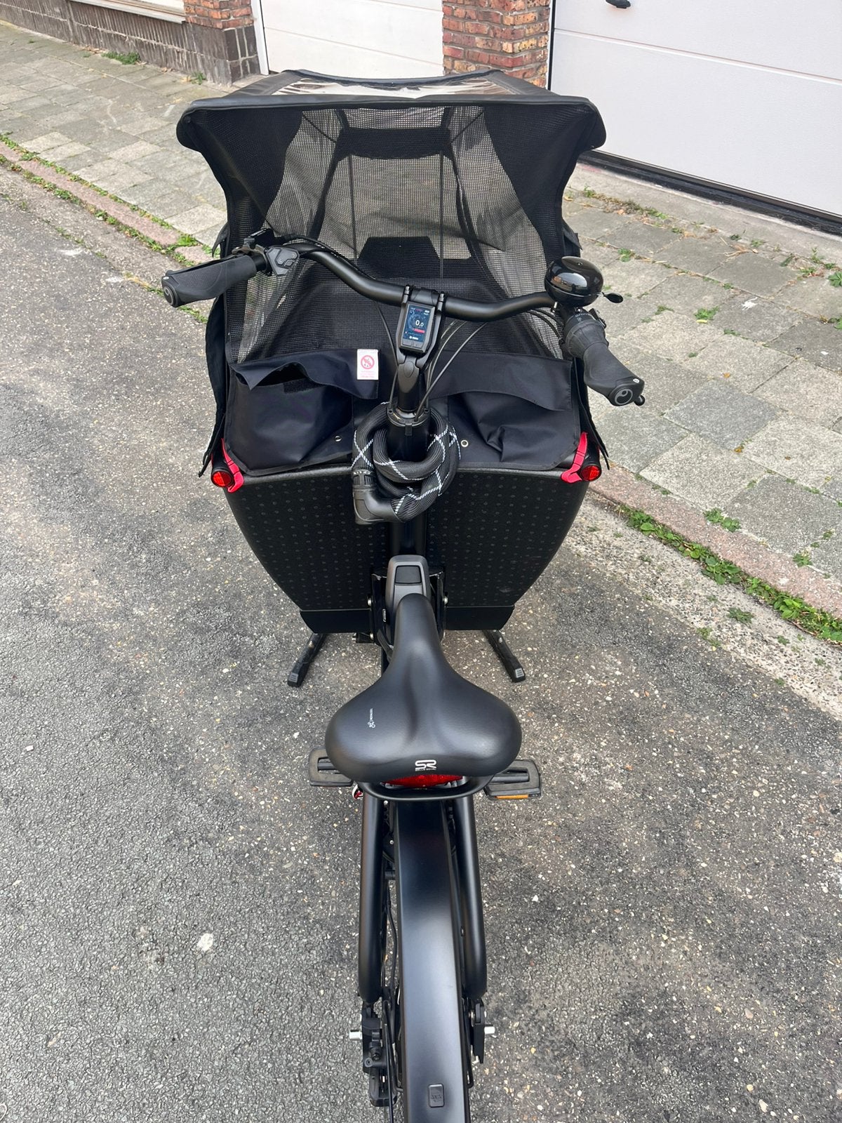 Urban Arrow Bakfiets zwart, 3 kinderen, Elektrisch, Zo goed als nieuw, Ophalen