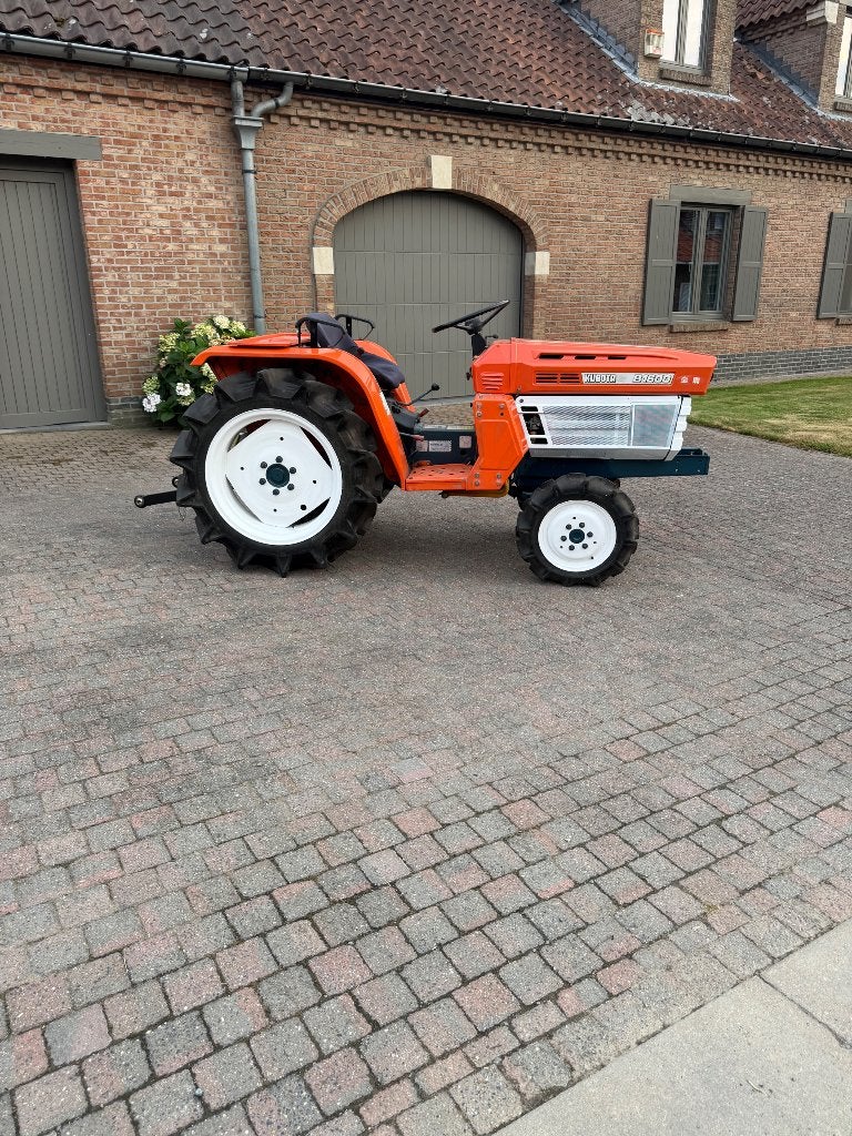 *uitmuntende Kubota b1600 21pk 3cil 4x4 kruipvers trekhaak!*, Ophalen of Verzenden, Elektrische starter, 90 tot 120 cm