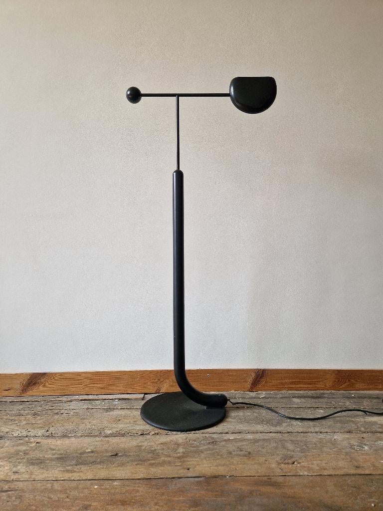 Lampadaire halogène Relco noir - Design Vintage Milano Italy, Antiquités & Art, Enlèvement