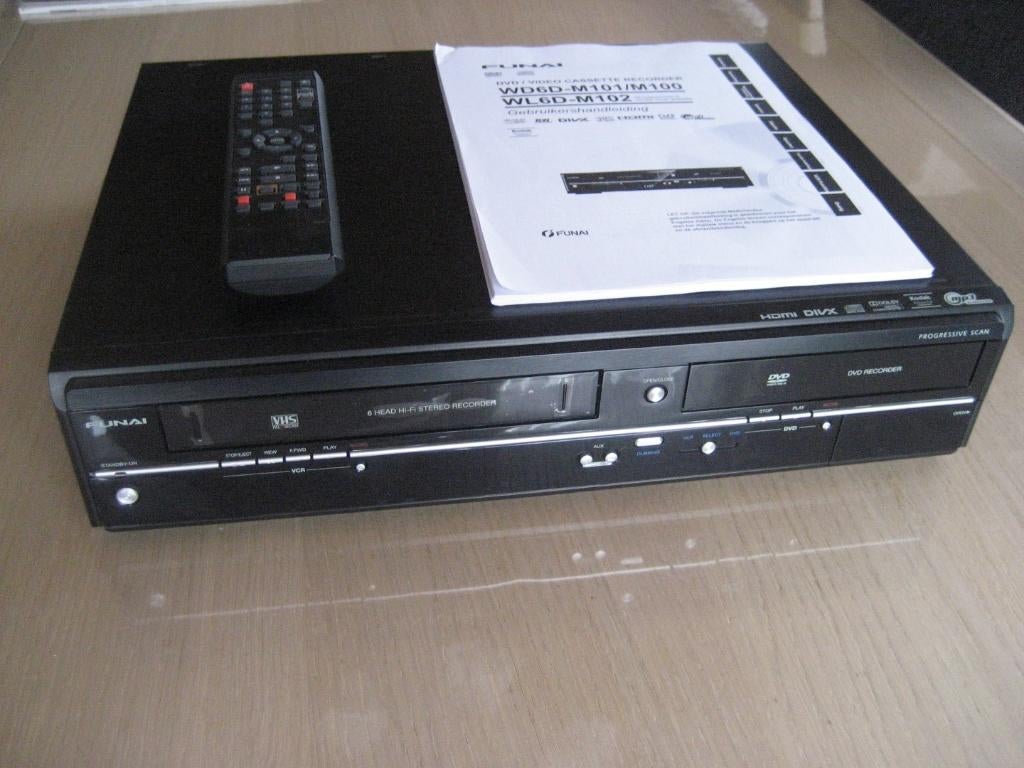 DVD/VIDEO CASETTE RECORDER FUNAI WL6D-M102, TV, Hi-fi & Vidéo, Lecteurs DVD, Enlèvement ou Envoi, Comme neuf, Enregistreur DVD