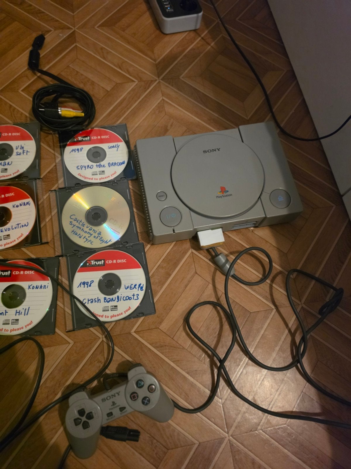 Lot Console PlayStation 1 (PS1) Pucée +, Ophalen of Verzenden