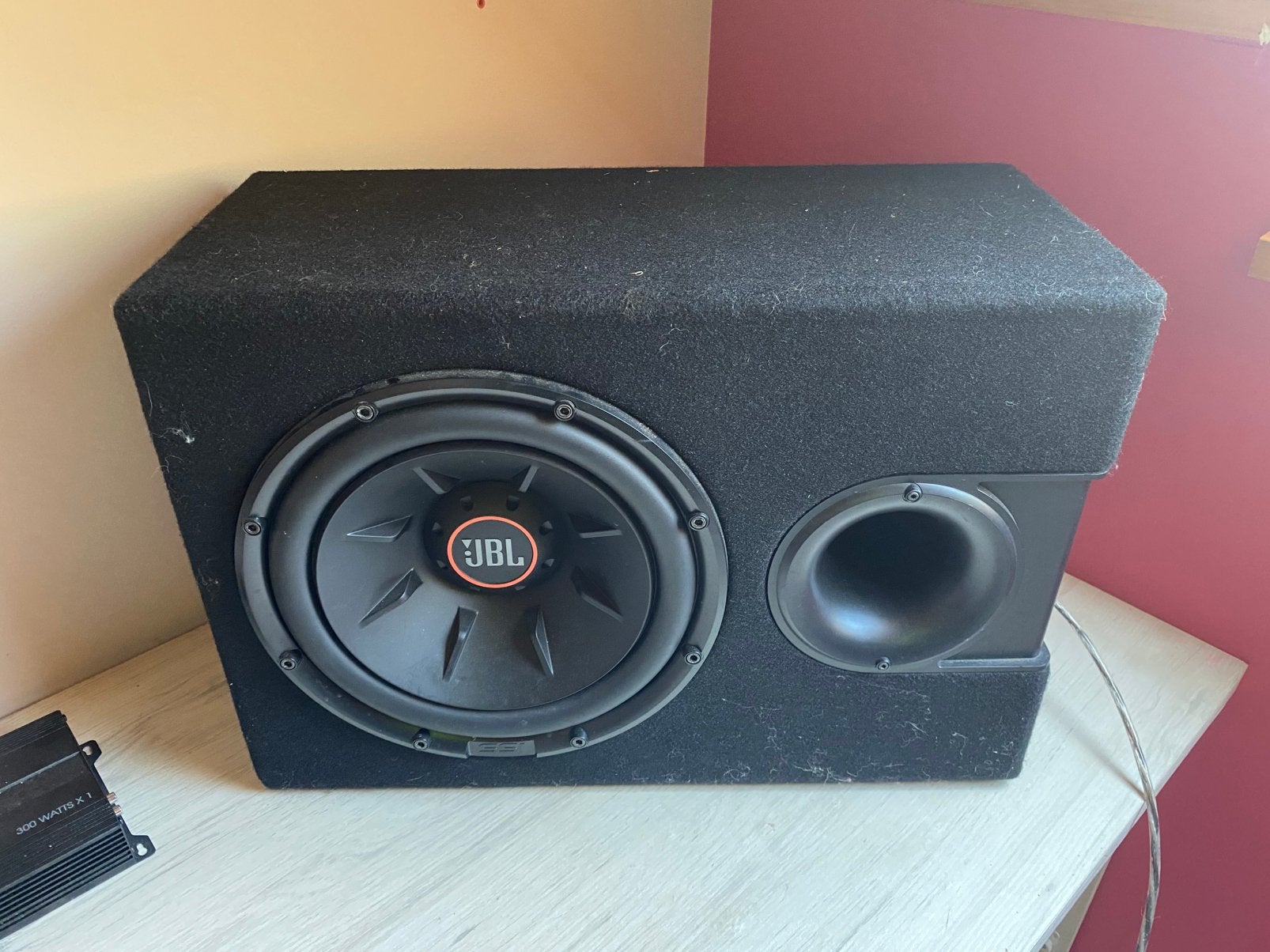 JBL woofer incl JBL versterker, Enlèvement, Comme neuf