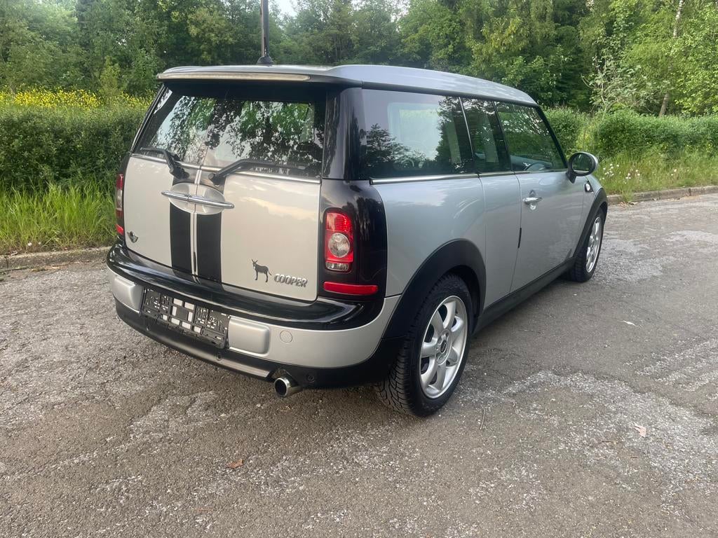 Mini one clubman, Autos, Mini, Cuir, Argent ou Gris, Achat, Carnet d'entretien