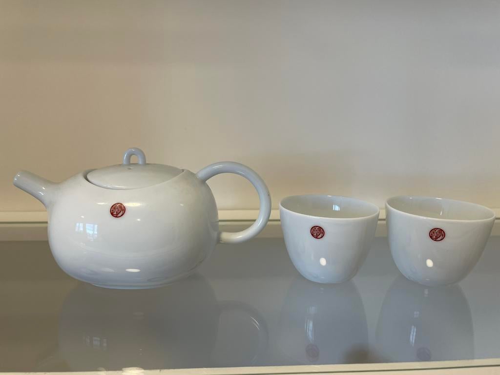 Service à thé asiatique blanc – théière + 2 tasses, Maison & Meubles, Enlèvement, Comme neuf