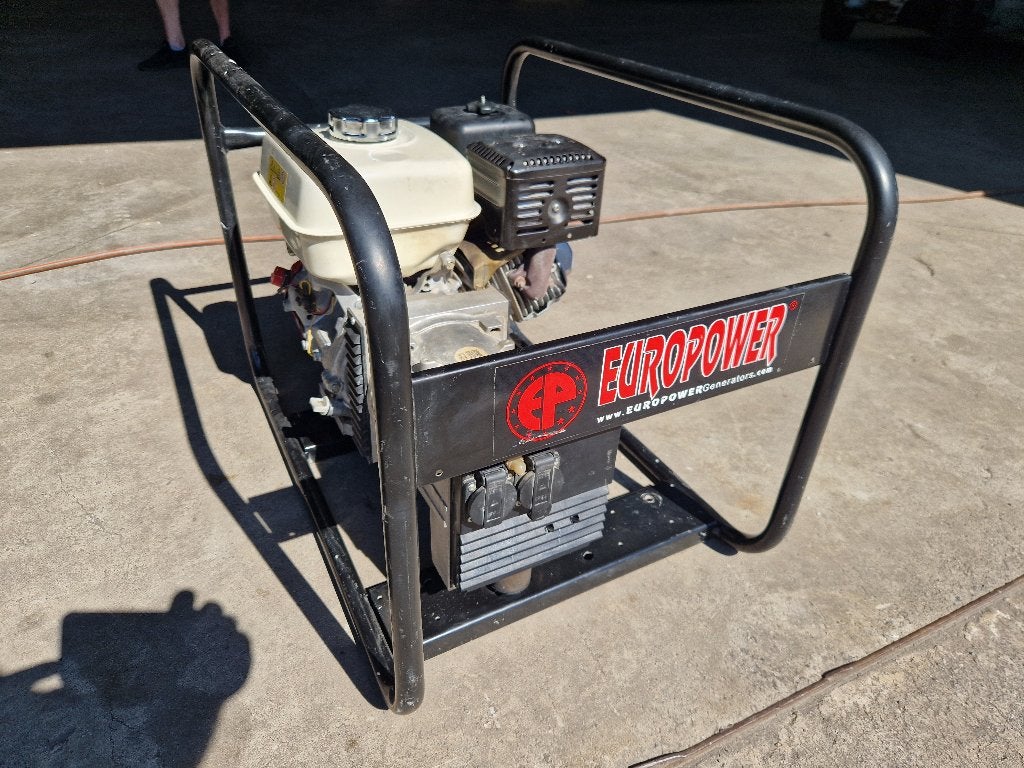 Groupe électrique/générateur HONDA GX270 EUROPOWER EP4100, Bricolage & Construction, Générateurs, Enlèvement, Utilisé, Moins de 5 kVA