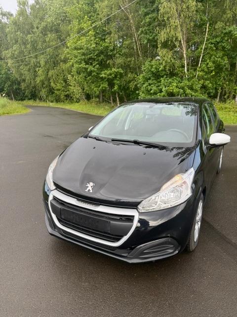 Peugeot 208, 50 kW, 1199 cc, Zwart, Bedrijf